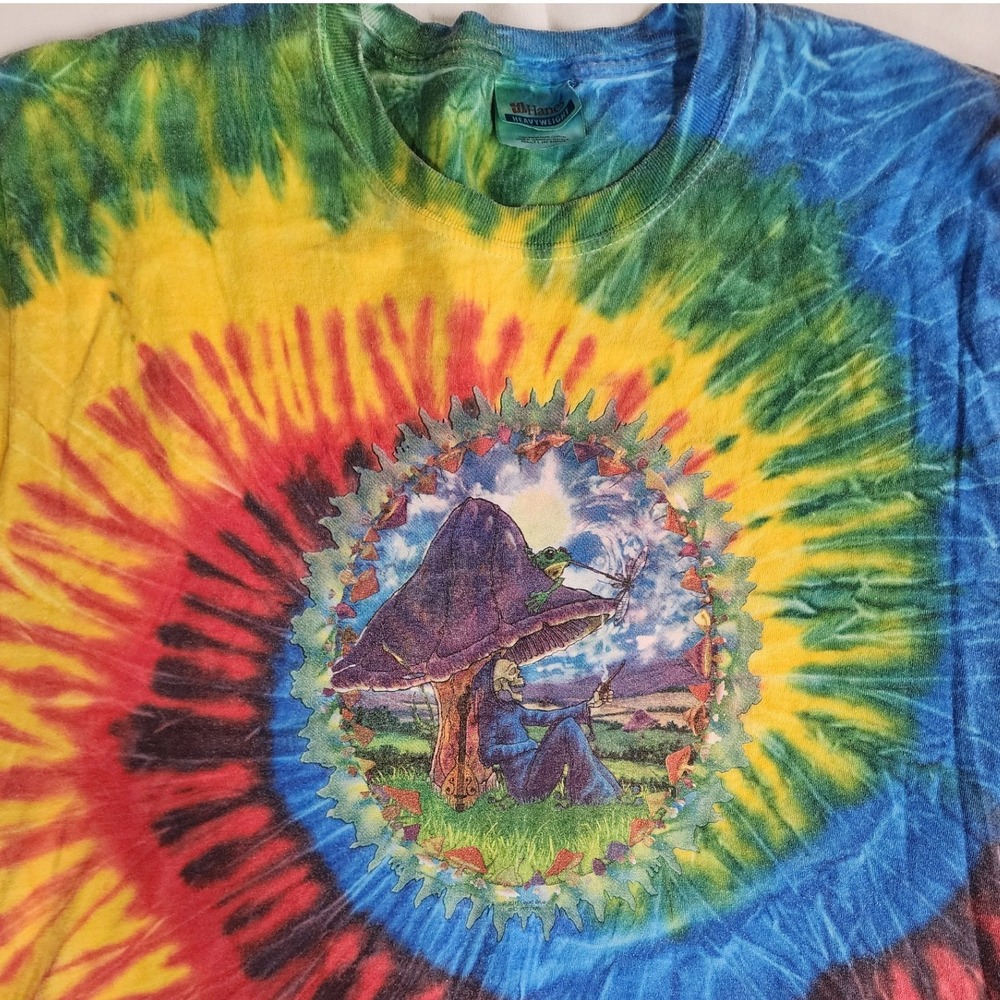 🎨Liquid Blue VTG 11' Mushroom Haven Graphic Shirt Hanes Heavyweight Streetwear